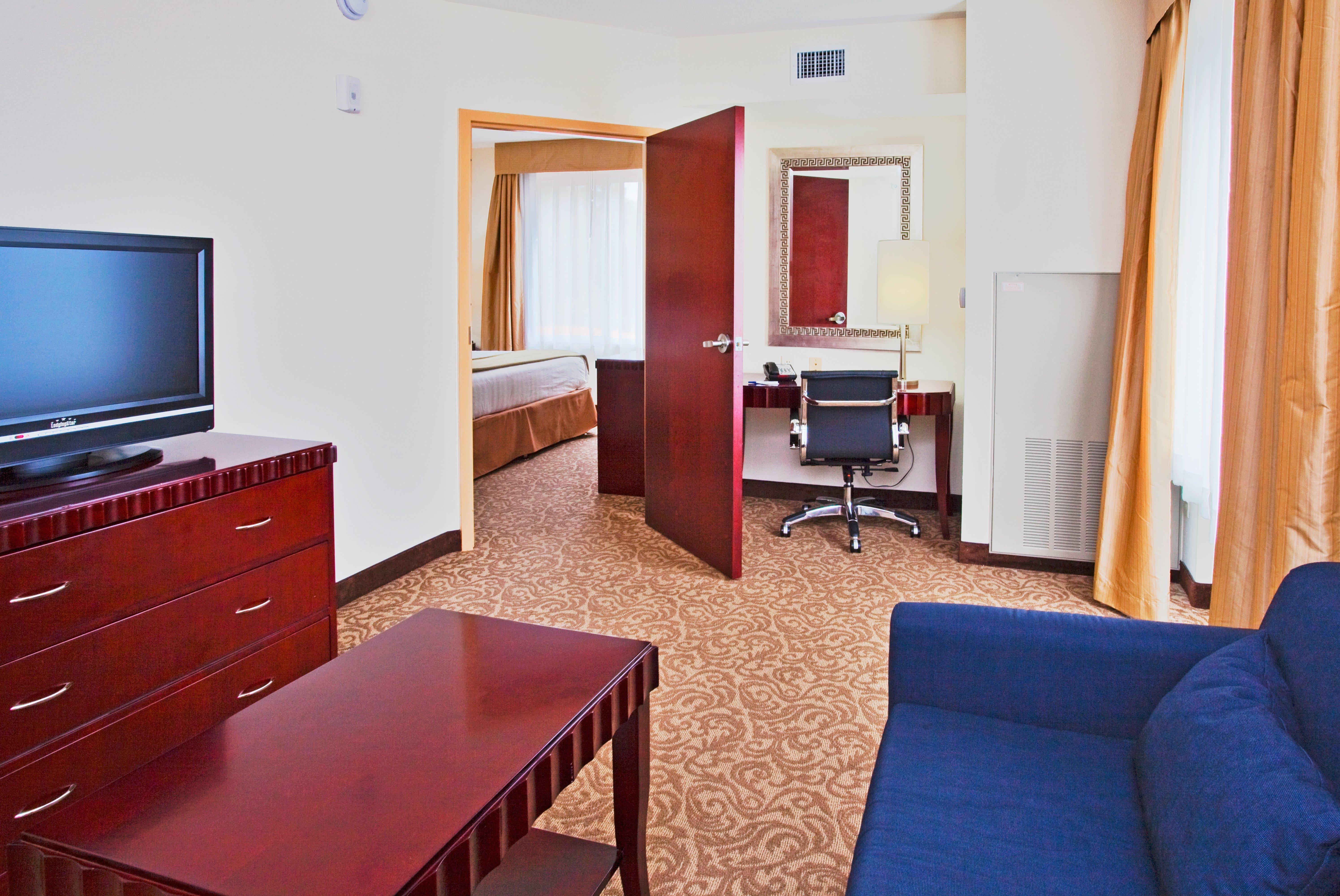 Holiday Inn Express Hotel & Suites Brooksville-I-75 By Ihg Ridge Manor Exterior foto