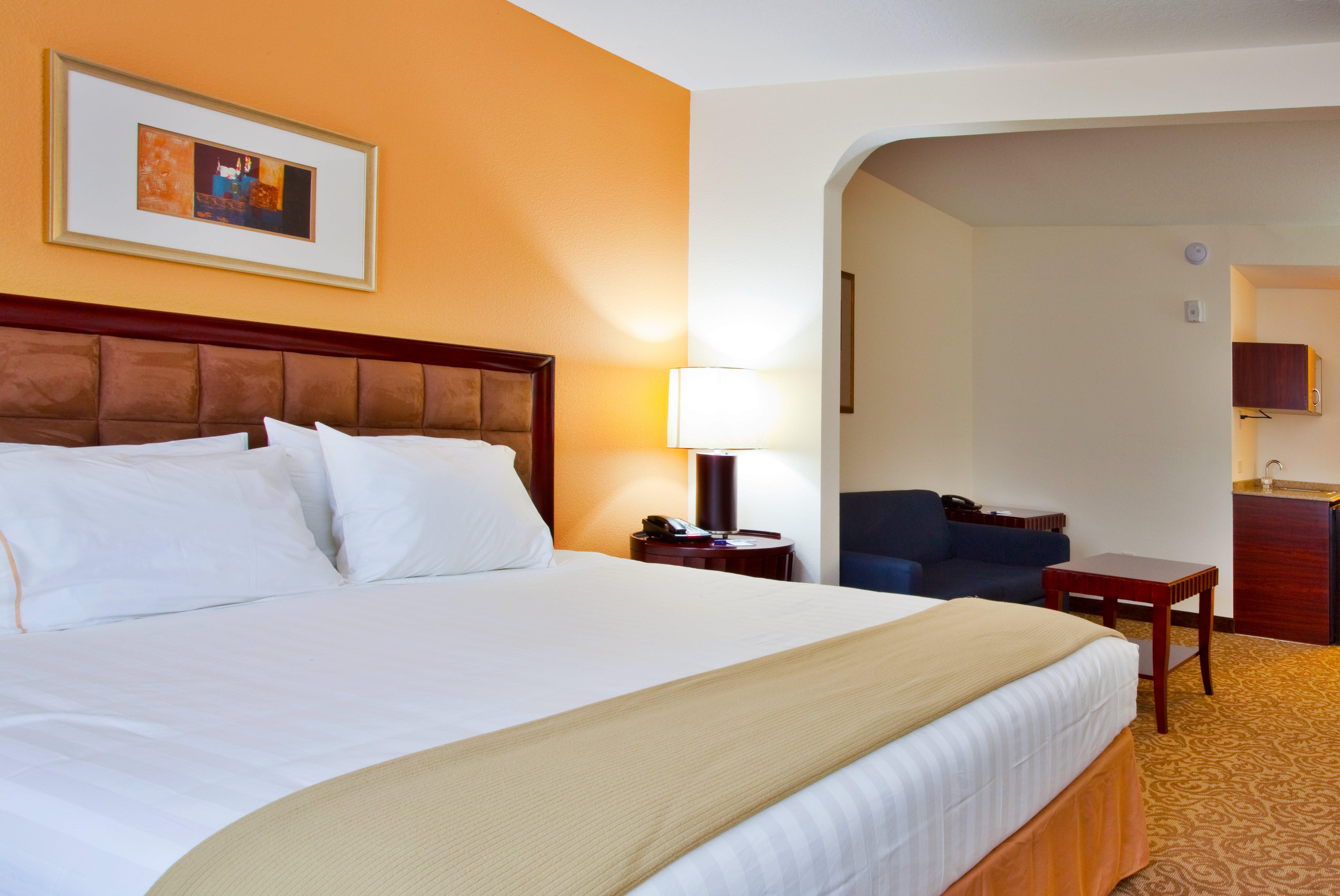 Holiday Inn Express Hotel & Suites Brooksville-I-75 By Ihg Ridge Manor Exterior foto